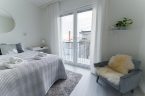 Compact high quality top floor studio in perfect location Oulu